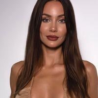 london escorts elite fashion models dinner date Elizabeth