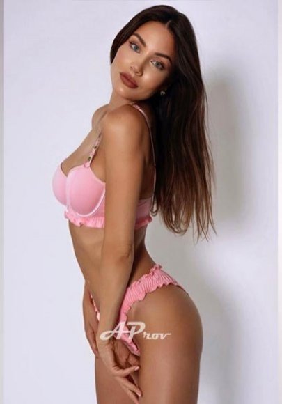 london escorts elite fashion models dinner date Elizabeth