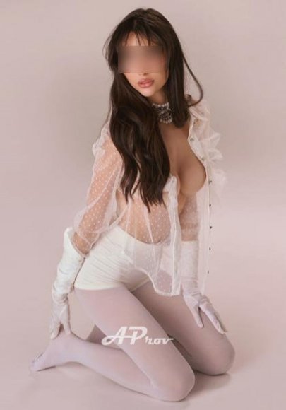 london escorts elite latin models GFE stunning ALICE
