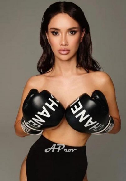 high class london escorts elite upmarket expensive LEYLA