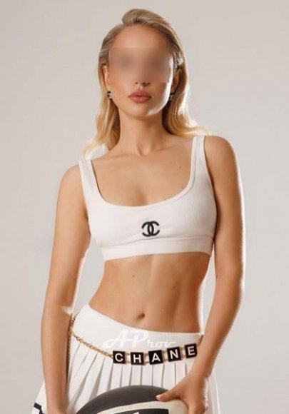 published model escorts london elite services tall SOLANGE